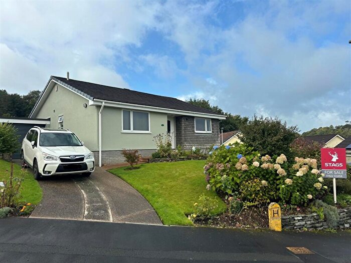 3 Bedroom Bungalow For Sale In Campion Rise, Tavistock, PL19