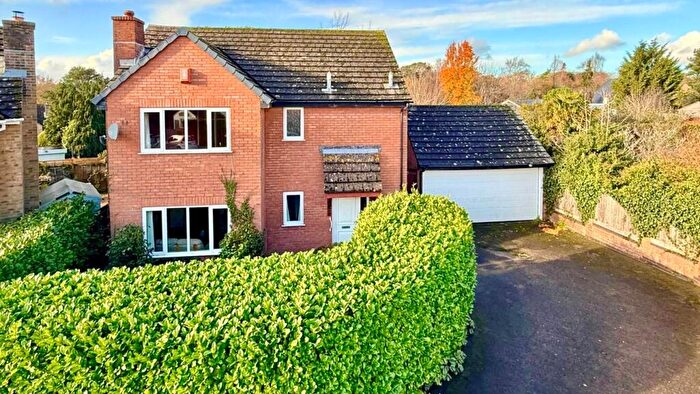 4 Bedroom Detached House For Sale In Heron Close, Sway, Lymington, SO41