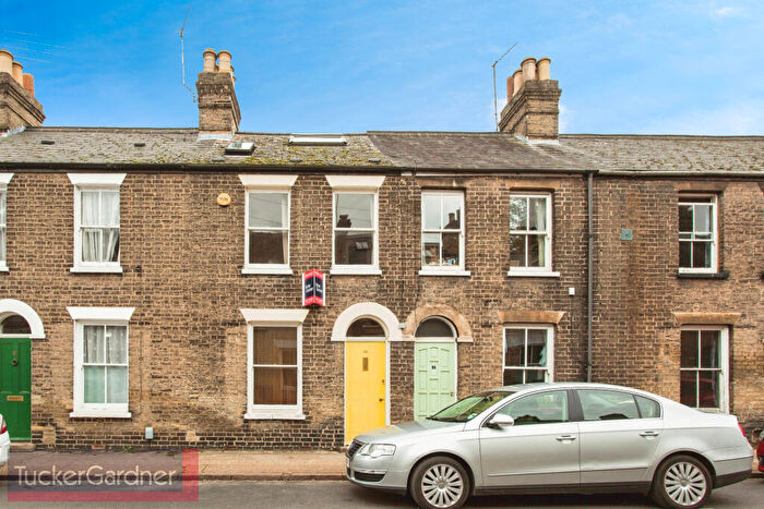 2 Bedroom House To Rent In Gwydir Street, Cambridge, CB1