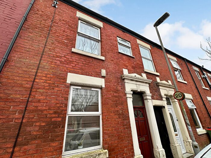 3 Bedroom Terraced House For Sale In Castleton Road, Preston, PR1
