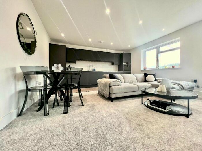 2 Bedroom Maisonette To Rent In Godstone Road, Kenley, CR8