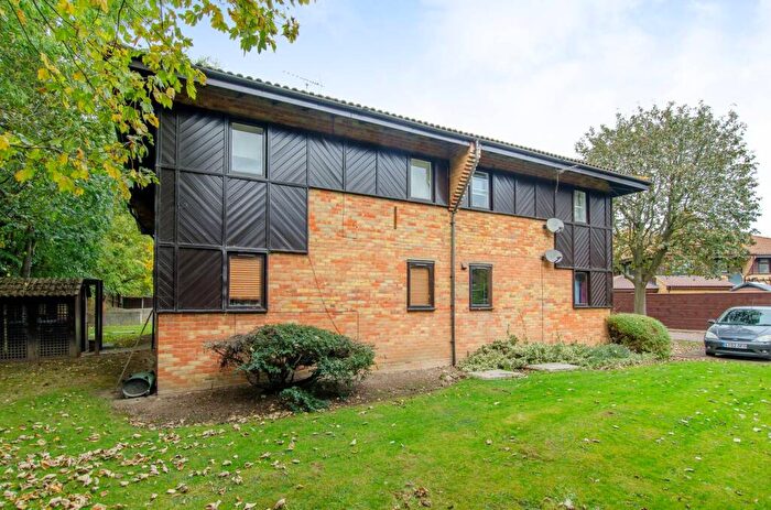 1 Bedroom Flat To Rent In Friars Mead, Canary Wharf, London, E14