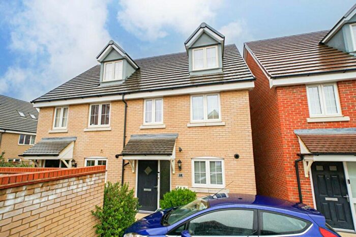 3 Bedroom House To Rent In Copia Crescent, Leighton Buzzard, LU7