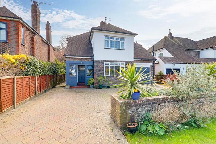 5 Bedroom Detached House For Sale In Hillside Avenue, Offington, Worthing, BN14