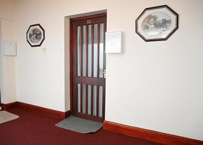 2 Bedroom Flat To Rent In Neville Court, Ulverston, LA12