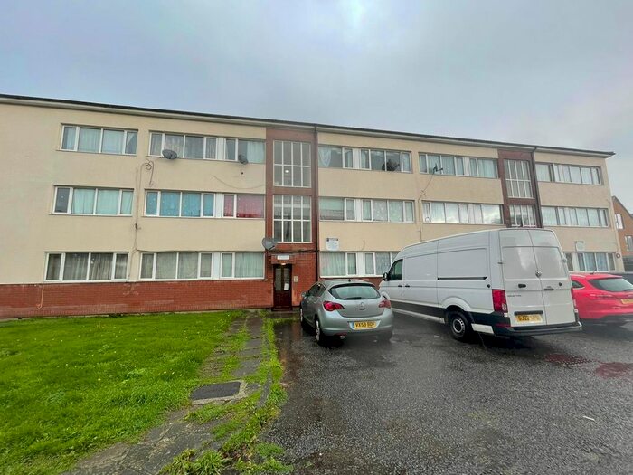 2 Bedroom Flat To Rent In Lady Margaret Road, Southall, UB1