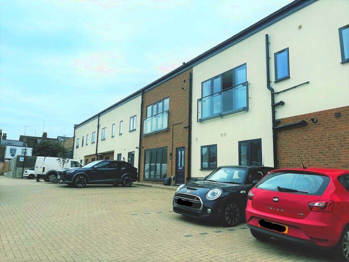 3 Bedroom House To Rent In Denmark Place, Tring, HP23