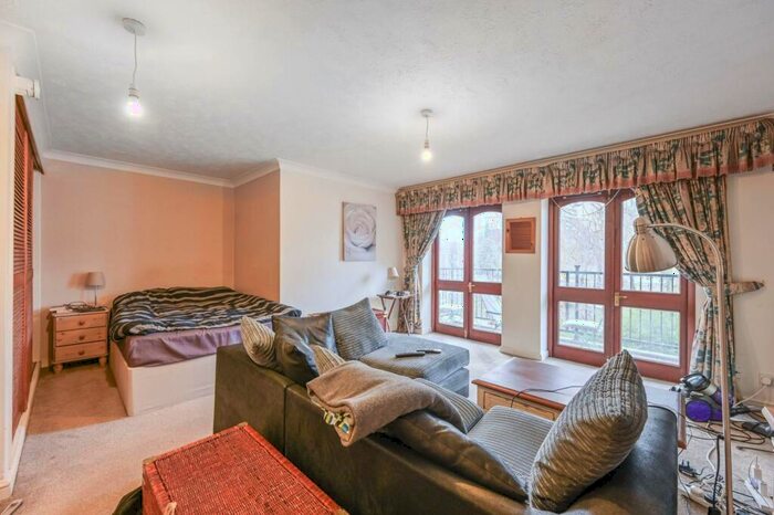 Studio To Rent In Fletcher Street, Shadwell, London, E1