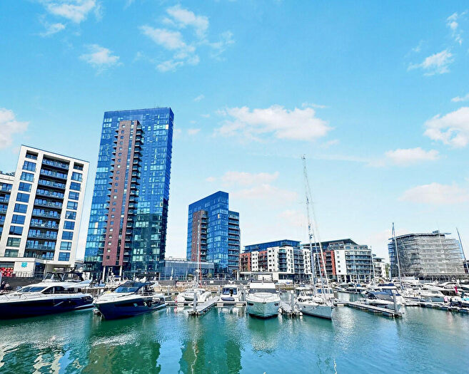 2 Bedroom Apartment To Rent In The Moresby Tower, Ocean Village, SO14