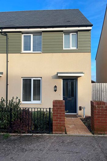 3 Bedroom End Of Terrace House To Rent In Bedroom End Of Terrace House In Yonder Acre, Cranbrook, EX5