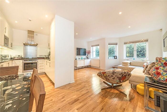 3 Bedroom Property For Sale In Octavia Mews, Maida Hill, W9