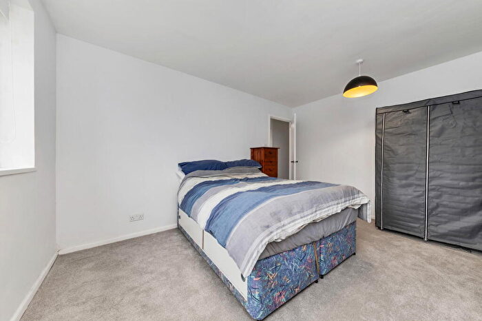 2 Bedroom Semi-Detached Bungalow For Sale In Tennyson Avenue, St. Ives, PE27