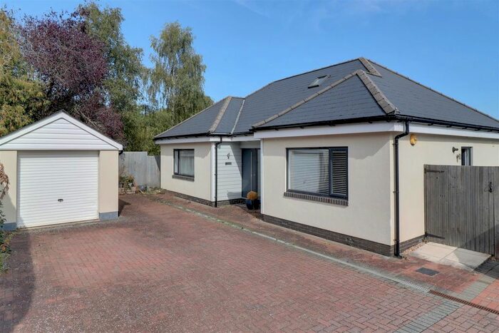 4 Bedroom Detached House For Sale In Deerhurst Road, Apperley, Gloucestershire, GL19
