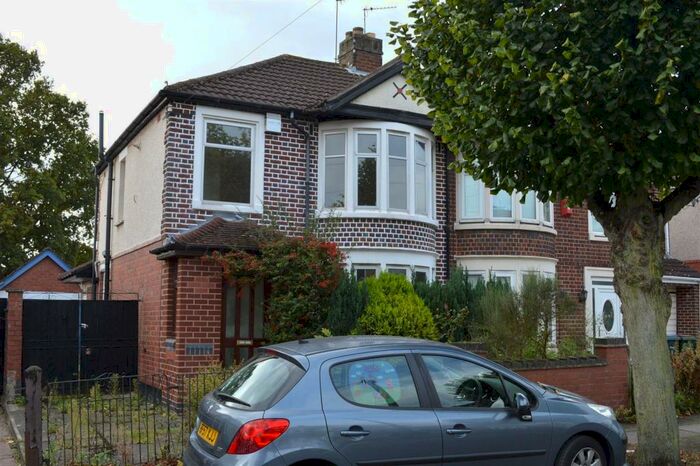 3 Bedroom Semi-Detached House To Rent In Clovelly Road, Wyken, Coventry, CV2