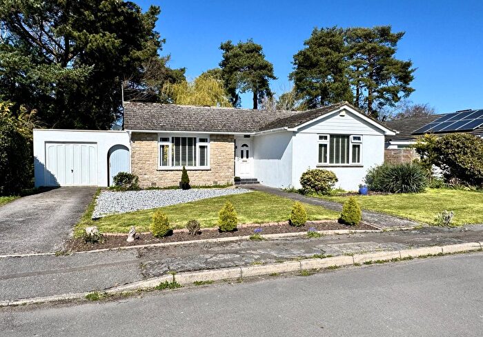 2 Bedroom Detached Bungalow For Sale In Glenwood Way, West Moors, BH22
