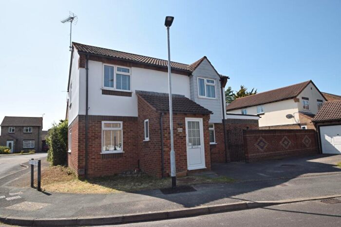 3 Bedroom Detached House To Rent In Althorpe Drive, Portsmouth, Hampshire, PO3