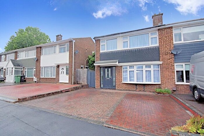 3 Bedroom Semi Detached House For Sale In Kilndown Close, Allington, Maidstone, ME16