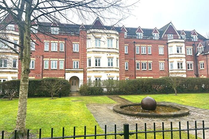 2 Bedroom Apartment To Rent In London Road, Burpham, GU1