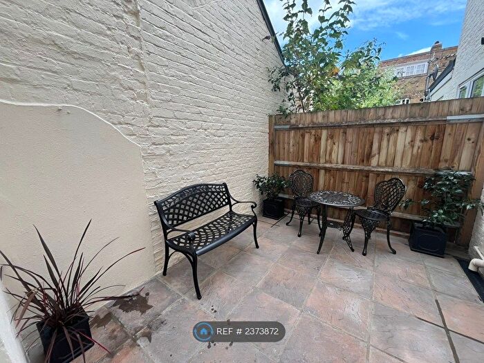 1 Bedroom Flat To Rent In Whittingstall Road, London, SW6