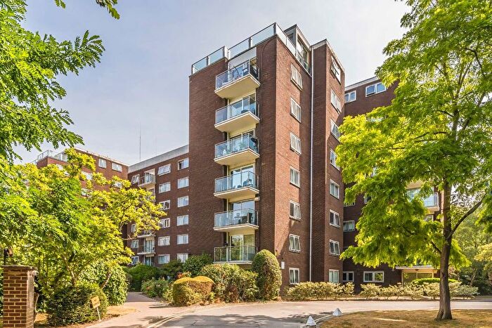 1 Bedroom Flat For Sale In Hillcrest Road, Ealing, W5