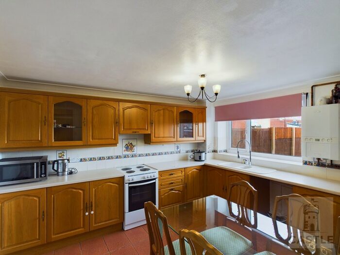 3 Bedroom Terraced House To Rent In Castlewood, Middlesbrough, TS3