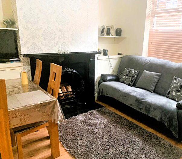 3 Bedroom Terraced House To Rent In Redlaver Street, Cardiff, CF11