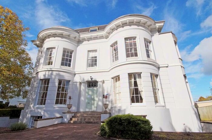 1 Bedroom Flat To Rent In The Park, Leckhampton, Cheltenham, GL50