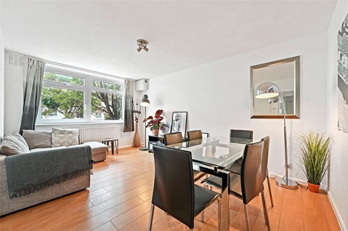 2 Bedroom Flat To Rent In Netherwood Road, Brook Green, London, W14