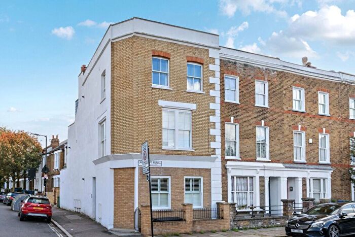 1 Bedroom Flat For Sale In Landcroft Road, London, SE22