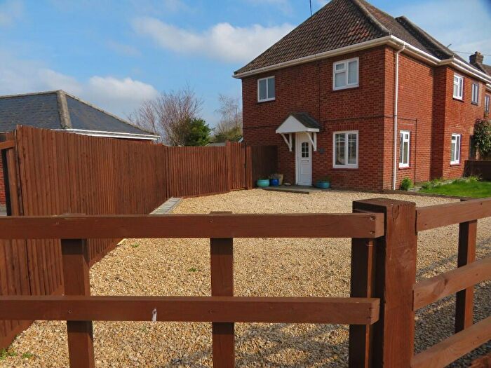 3 Bedroom Semi Detached House To Rent In James Road, SP4