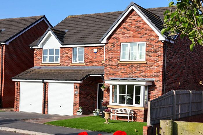 4 Bedroom Detached House For Sale In East Avenue, Weston, CW2
