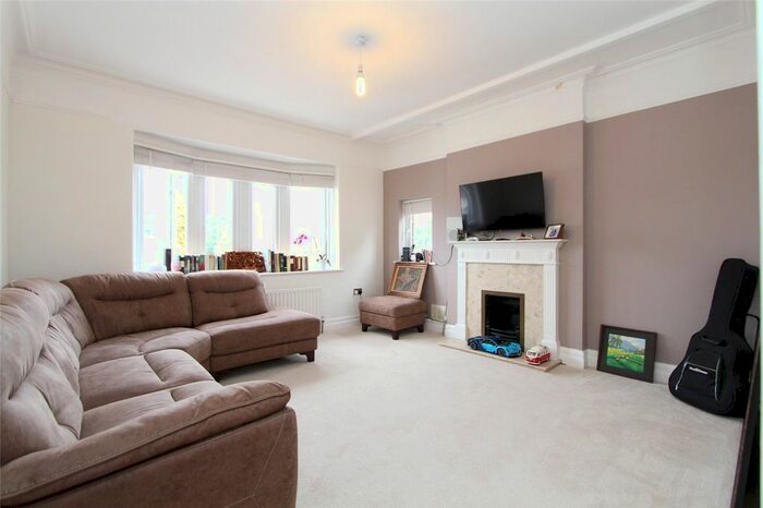 2 Bedroom Flat To Rent In Beresford Road, Harrow, HA1