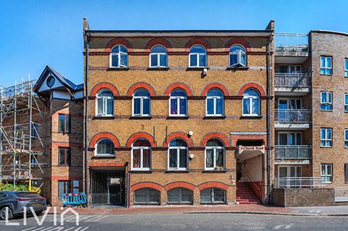 2 Bedroom Maisonette For Sale In Church Road, Croydon, Greater London, CR0