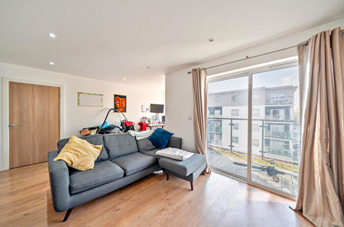 1 Bedroom Apartment To Rent In Orchid Lodge, Talbot Close, Mitcham, Surrey, CR4