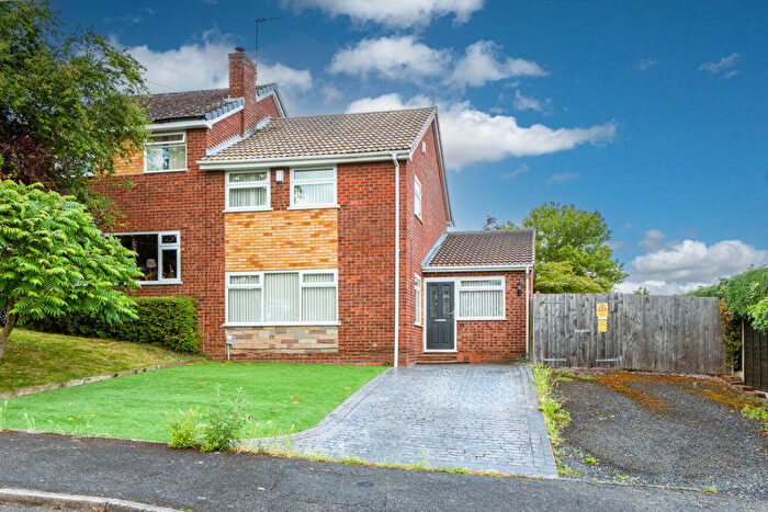 4 Bedroom Semi-Detached House For Sale In Pineways, Wordsley, Stourbridge, DY8