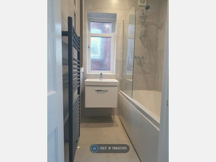 2 Bedroom End Of Terrace House To Rent In Lonnen Avenue, Newcastle Upon Tyne, NE4