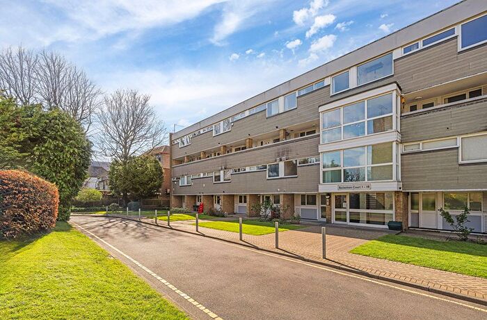 2 Bedroom Flat For Sale In The Avenue, Beckenham Court The Avenue, BR3