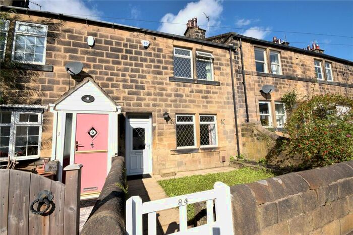 2 Bedroom Terraced House To Rent In Henshaw Lane, Yeadon, Leeds, LS19