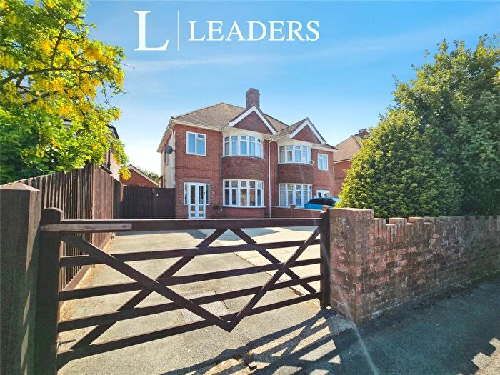 3 Bedroom Semi-Detached House For Sale In St. Marys Avenue, Gosport, Hampshire, PO12
