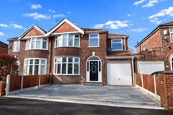 4 Bedroom Semi Detached House For Sale In Westminster Road, Davyhulme, M41
