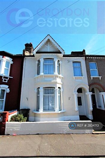 4 Bedroom Terraced House To Rent In Nova Road, Croydon, CR0