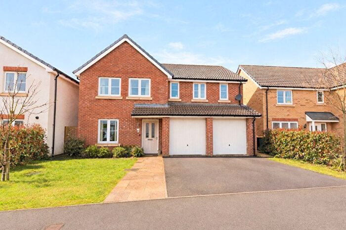 5 Bedroom Detached House For Sale In Tresillian Place, Rogerstone, NP10
