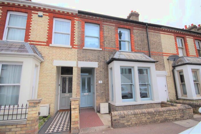 4 Bedroom Property To Rent In Vinery Road, Cambridge, CB1