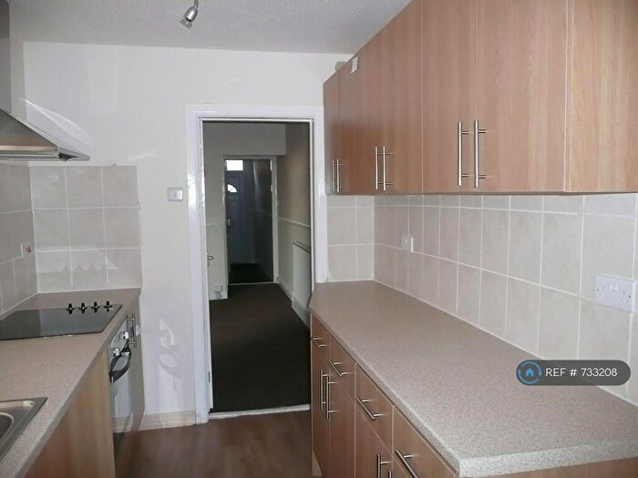 3 Bedroom Terraced House To Rent In Bancroft Street, Nottingham, NG6