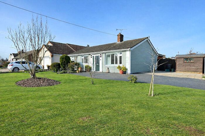 4 Bedroom Detached Bungalow For Sale In Newbridge Road, Tiptree, CO5