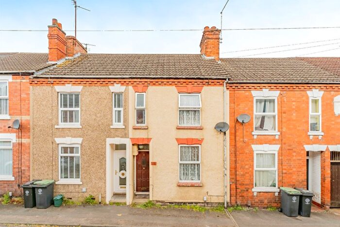 3 Bedroom Terraced House For Sale In Pemberton Street, Rushden, NN10