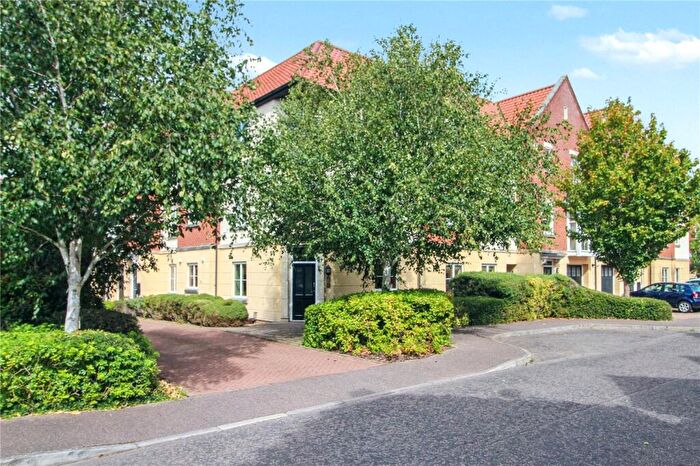 2 Bedroom Apartment For Sale In Hamilton Court, Trafalgar Square, Poringland, Norwich, NR14