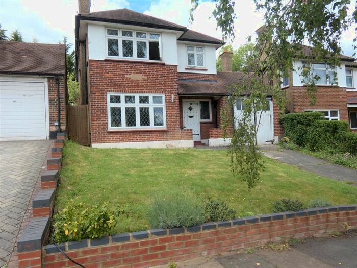 3 Bedroom Detached House To Rent In East Hill, Wembley, HA9