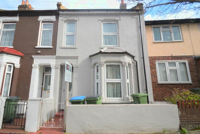 3 Bedroom Terraced House To Rent In Garibaldi Street, Plumstead, London, SE18