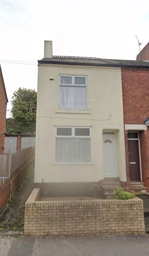 3 Bedroom End Of Terrace House To Rent In Broxtowe Drive, Mansfield, NG18